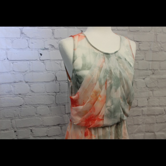 Vince Camuto Elegant Maxi Dress - Picture 5 of 8